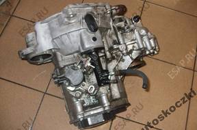 КОРОБКА ПЕРЕДАЧW VW PASSAT B3 1.8 --