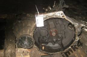 КОРОБКА ПЕРЕДАЧw VW Passat B3 2.0 8V 88-1993 год.