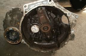 КОРОБКА ПЕРЕДАЧW VW PASSAT B3 B4 1.8 8v KRAKW