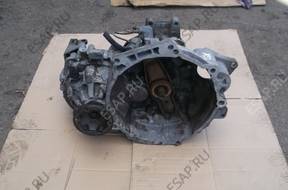 КОРОБКА ПЕРЕДАЧW VW PASSAT B4 1.8 CGX