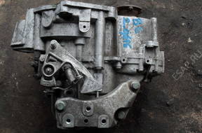 КОРОБКА ПЕРЕДАЧw VW Passat B6 2.0 16V TDI  JLU