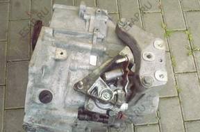 КОРОБКА ПЕРЕДАЧW VW TOURAN 2.0TDI 2011 год,