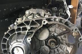 КОРОБКА ПЕРЕДАЧw VW TRANSPORTER T5 2.5 TDI JFS