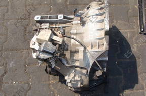 КОРОБКА ПЕРЕДАЧW XS4 год,-7F096 FORD FOCUS 1.8TDDI KOMB