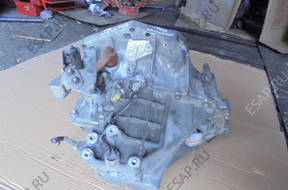 КОРОБКА ПЕРЕДАЧW YARIS II 1,3 VVT-I 08 год, с дефектом