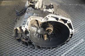 КОРОБКА ПЕРЕДАЧW YS4 год,7002KA FORD FOCUS 2.0 16V
