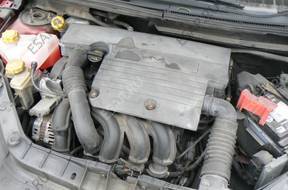 MAZDA 2 1.4 16V двигатель  *INNE*