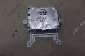 Mazda 323F БЛОК УПРАВЛЕНИЯ ДВИГАТЕЛЕМ ZM3918881B