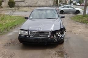 Mercedes-БЕНЗИНОВЫЙ c 220D  1997 год dawca