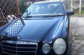 MERCEDES E  220 na czi