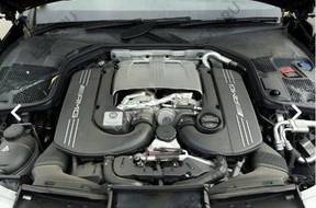 MERCEDES W205 C63 двигатель  3200 MIL