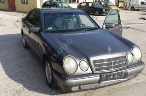 MERCEDES W210  двигатель   2,2 D