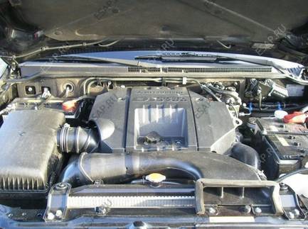 Mitsubishi Pajero 3,2 DiD 05r   двигатель 37500km
