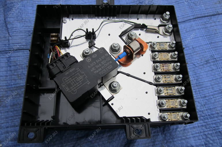 Блок bsg. Блок bsg w211. Блок bsg мерседес w211. Блок bsg. Предохранители мерседес w211 e240 приборки.