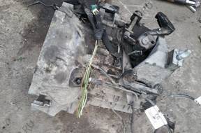 MONDEO MK3 2.0 КОРОБКА ПЕРЕДАЧW IS7 год,-7F096  BD