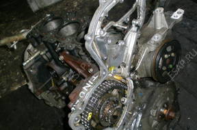 NISSAN ALMERA TINO двигатель блок цилиндров 2.2TD 2001 год,