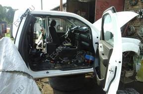 NISSAN NAVARA D 40 2006 PICKUP 1,5 KABINY КОРОБКА ПЕРЕДАЧ