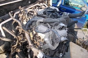 NISSAN NAVARA D40 2.5 DCI ДВИГАТЕЛЬ  62000KM