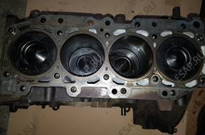 NISSAN PATHFINDER 2.5DCI YD25 двигатель