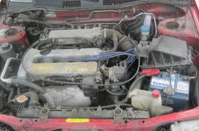 NISSAN PRIMERA P10 двигатель 2,0i DEMONTA