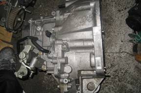 NISSAN PRIMERA P12 2.0 16V КОРОБКА ПЕРЕДАЧ BIE