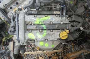 OPEL ASTRA CORSA AGILA 1.2 16V 75KM X12XE двигатель