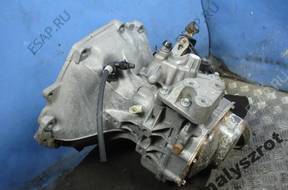 OPEL CORSA C 1.3 CDTI КОРОБКА ПЕРЕДАЧ F17 355