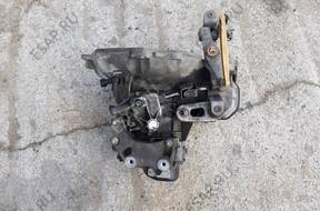 Opel Corsa D 1,4 16V КОРОБКА ПЕРЕДАЧ BIEGÓW F13MC418