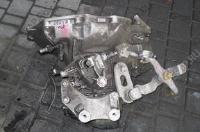 OPEL CORSA D КОРОБКА ПЕРЕДАЧW 1.2 16V A12XER 2013 год,