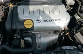 OPEL VECTRA B двигатель X18XE1 1,8 16V