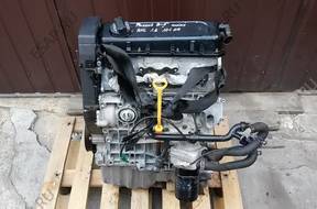 PASSAT B5  двигатель AHL 1.6 8V 101KM W