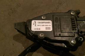 PEDA GAZU JAGUAR X-TYPE 3.0 V6 4X4 2003 год,