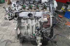 PEUGEOT 3008 2011 год 1,6 HDI двигатель с НАСОС + форсунки