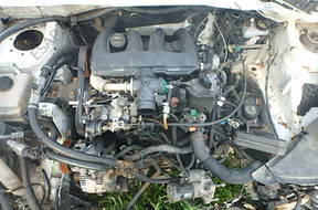 Peugeot Partner двигатель комплектный 1.9 DW8