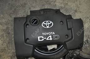 POKRYWA ДВИГАТЕЛЯ D4D 2.0D TOYOTA AVENSIS COROLLA