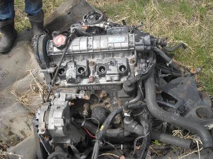 Двигатель автомобиля Renault 19 (Рено 19)