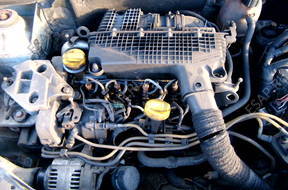 RENAULT CLIO II  1.5 DCI 65KM двигатель K9K 704