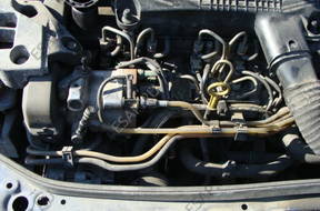 RENAULT CLIO II  2001 год 1.5 DCI двигатель