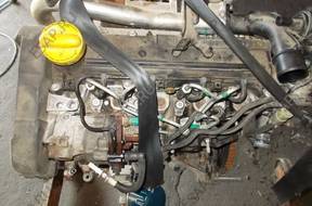 RENAULT CLIO III MODUS двигатель K9KT766 goly некомплектный