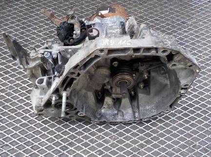 Кпп рено кангу. Кпп рено кенго. Рено кангу 1. Сливная коробки канго. Рено кенго 1998.