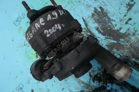 RENAULT MEGANE 1.9DCI 2004 год ТУРБОКОМПРЕССОР