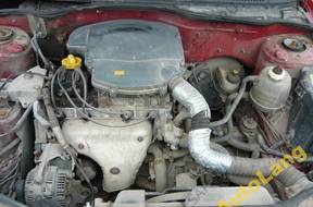 RENAULT MEGANE и лифт. версия двигатель 1.4 8V 2000 год