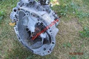 RENAULT SCENIC 1.9DCI 03 год,. - КОРОБКА ПЕРЕДАЧW VI