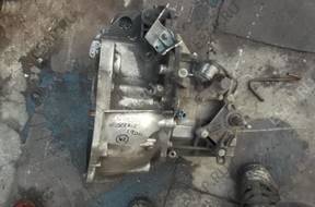 renault scenic 1.9DCI КОРОБКА ПЕРЕДАЧ 8200156391