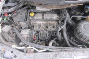 RENAULT SCENIC и 2,0 8V двигатель