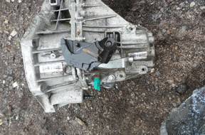 RENAULT SCENIC II 1,6 16V КОРОБКА ПЕРЕДАЧW TL4K4M