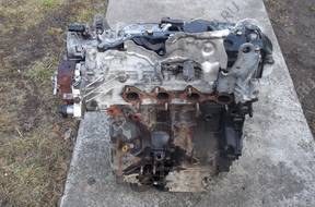 Renault Trafic 2.0 dci двигатель M9 год,