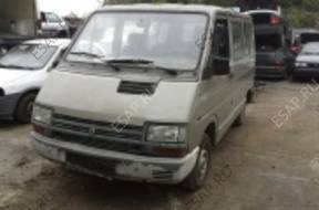 RENAULT TRAFIC двигатель 2,0 BENZ