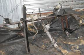 РУЛЕВАЯ РЕЙКА   mercedes 210