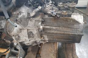 Santa fe 2.0 crdi srzynia СТУПЕНЧАТАЯw МЕХАНИКА 4x4 2005 год